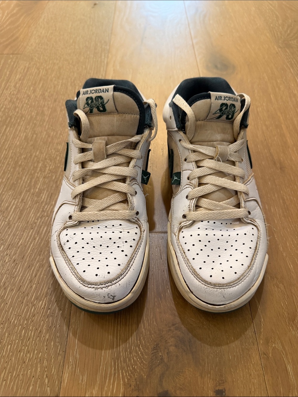 Nike Air Jordan Stadium 90 - big kid 6.5Y / Women’s 8 white with green - Picture 3 of 13